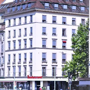 Hotel The Ambassador