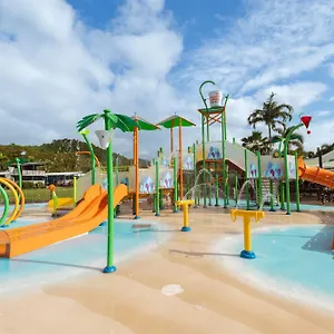 https://ingenia-holidays-coconut.queenslandhotels.net